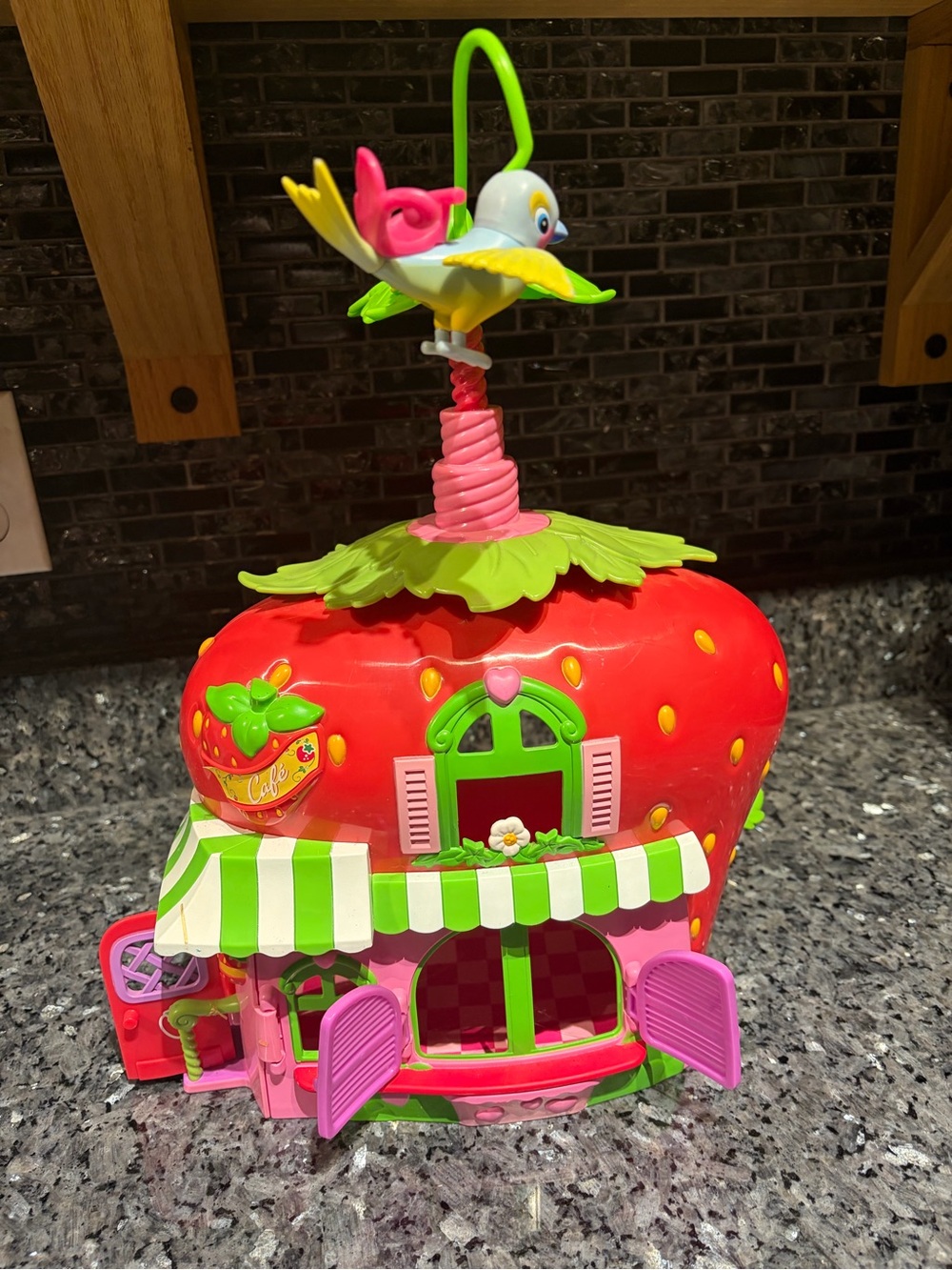 Strawberry Shortcake Berry Cafe Playset Only
